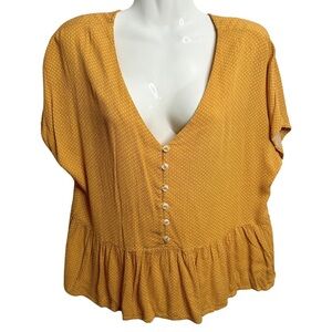 Everly | Short Sleeve Dot Peplum Button Blouse Large